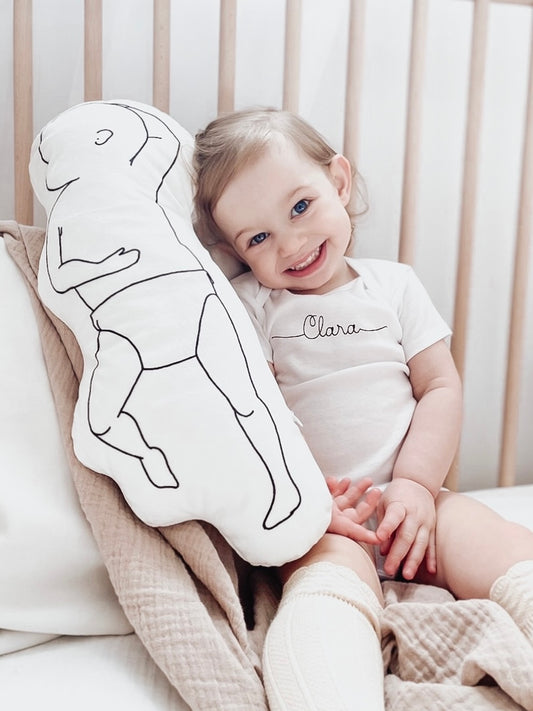 Christmas Gifts for Expecting Parents in 2024: Unique Birth Pillows