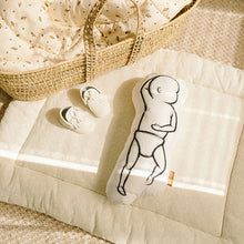 Charger l&#39;image dans la galerie, Birth Pillow Scribble Three
